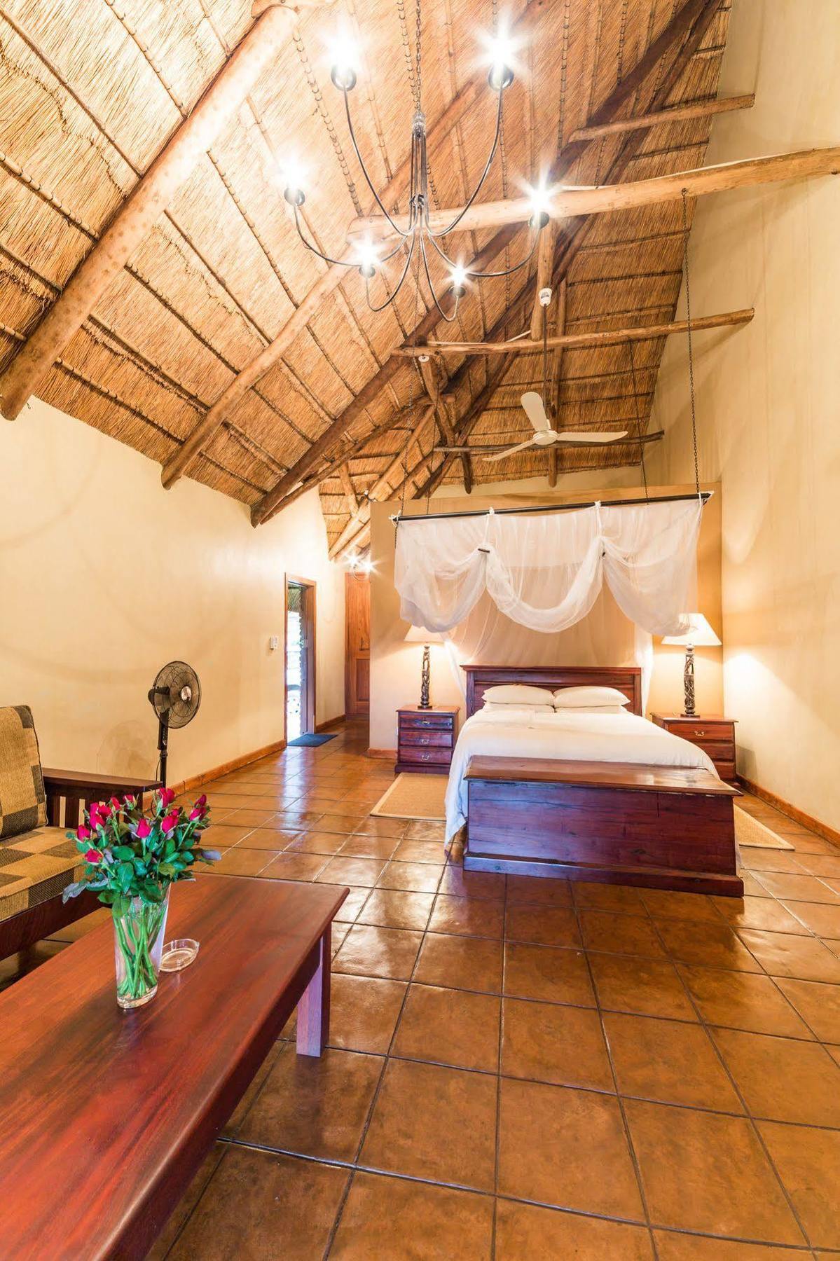 Kumbali Country Lodge Lilongwe Extérieur photo